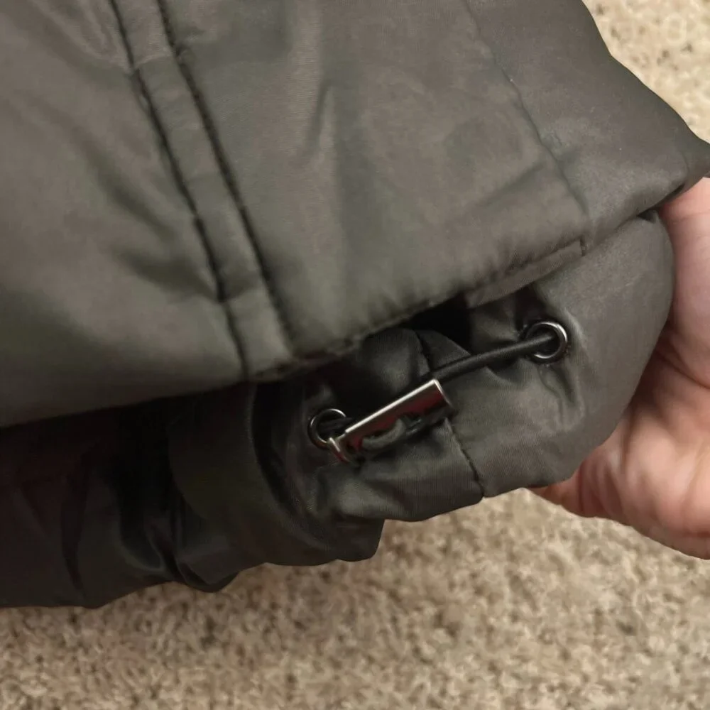 Gap Down Insulated Puffer Vest Women’s Size Medium Full Zip Snap Up w Pockets - Picture 9 of 10